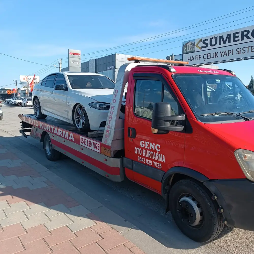 Oto Çekici ile Oto Kurtarıcı Arasındaki Farklar